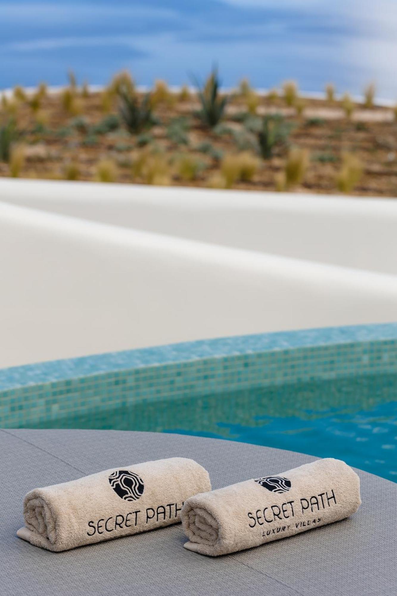 Secret Path Luxury Villas Imerovigli  Exterior photo